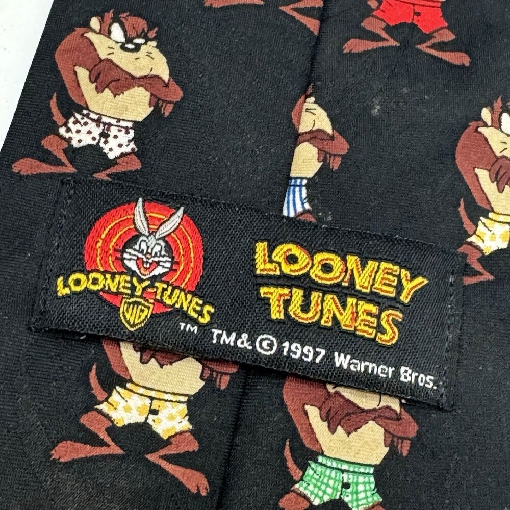 Looney Tunes Tasmanian Devil  Taz Men's 4 inch Classic Necktie Black Multicolor